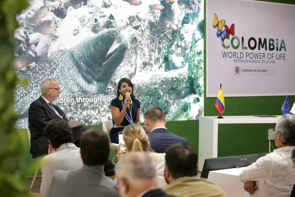 -“El acuerdo anunciado hoy en la COP 27 sienta las bases para una mayor asociación entre la UE y el Gobierno de Colombia para alcanzar objetivos climáticos ambiciosos y una transición energética justa y equitativa”, dijo el presidente del Banco Europeo de Inversiones, Werner Hoyer. Foto Juan Pablo Bello-Presidencia