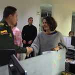 La Ministra del Interior, Nancy Patricia Gutiérrez, visitó y recorrió el Puesto de Mando Unificado, PMU, de URIEL, donde se reciben las quejas de delitos electorales, previo a las elecciones de este domingo 27 de octubre.