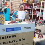 Irene Katherine Jayariyú Ipuana, Artesana Wayuú, Representante de la marca Coarwas (Cooperativa Multiactiva Artesanías Wayúu Siapana)
