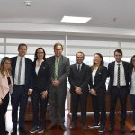 Presidente  de FCF,Ramón Jesurun, acompañado por el ministro del Deporte, Ernesto Lucena, le dieron la bienvenida a la comitiva del ente rector mundial del fútbol