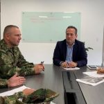 El comandante del Comando Conjunto de Transición, el Brigadier General Javier Ayala Amaya, se reunió con el director General de la Unidad para las Víctimas, Ramón Rodríguez,