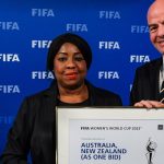 La secretaria general de la FIFA, Fatma Samoura, y el presidente de la FIFA, Gianni Infantino, a Australia y Nueva Zelanda como sedes de la Copa Mundial Femenina de la FIFA 2023