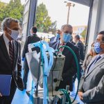 El presidente Iván Duque recibió del embajador de Estados Unidos Philip Goldberg200 ventiladores de alta generación ,los acompaña el Ministro de salud , Fernando Ruiz
