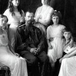 Rusia confirma el hallazgo de los restos de dos de los hijos del zar Nicolás II.