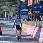 El británico Alex Dowsett se quedó con la victoria en la octava etapa del Giro de Italia Foto Massimo Paolone/LaPresse