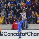 Julián Quiñones celebrando un gol durante un partido de la Liga de Campeones de la Concacaf entre Tigres y Houston Dynamo USA TODAY/Troy Taormina