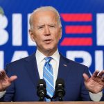 El candidato demócrata a la presidencia de EEUU, Joe Biden, hablando en Wilmington, Delaware. REUTERS/Kevin Lamarque