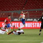 Guiada por un Arturo Vidal inspirado y oportuno, la selección de Chile venció por 2-0 a la de Perú