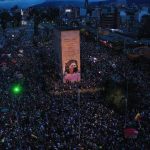 Al menos 10.000 manifestantes se reúnen en Bogotá en una nueva jornada de protestas.Foto vía Twiter@MCHeisel