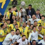 La selección de fútbol de Brasil celebrando tras ganar la Copa América en 2019. Jul 7, 2019 REUTERS/Sergio Moraes