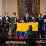 El presidente Iván Duque entro La bandera a los deportistas paralímpicos de Colombia a Tokio 2021-