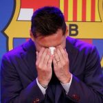 Lionel Messi en la rueda de prensa en la que se despidió del Barcelona. 
REUTERS/Albert Gea