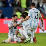 Jul 10, 2021 
Foto del sábado del capitán de Argentina Lionel Messi celebrando con sus compañeros el título en la Copa America 
REUTERS/Ricardo Moraes