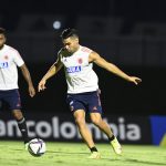 Radamel Falcao García entrenando con la Selección Colombia con miras al partido con Chile