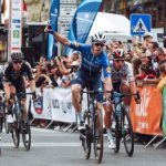El ciclista cordobés Álvaro Hodeg se impuso la primera etapa del Tour de Eslovaquia, luego de ganar el embalaje de la jornada.