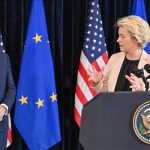 El presidente estadounidense, Joe Biden, en una conferencia de prensa conjunta con la presidenta de la Comisión de Europea, Ursula von der Leyen, el 25 de marzo en Bruselas. Foto Comisión Europea   