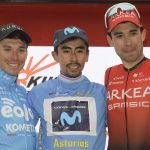 Iván Ramiro Sosa del MOVISTARTEAM (C) se proclama vencedor de La Vuelta Ciclista a Asturias 2022 este domingo en Oviedo. Lorenzo Fortunato, segundo clasificado, del EOLOCOMETA, y tercer clasificado Nicolas Edet , del ARKEA. EFE/Eloy Alonso