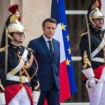 Macron prestó juramento para un segundo mandato como presidente durante una ceremonia en el Palacio del Elíseo tras su reelección el 24 de abril de 2022. (Francia) EFE/EPA/CHRISTOPHE PETIT TESSON