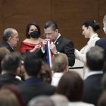 El economista Rodrigo Chaves Robles juró este domingo como el presidente 49 en la historia de Costa Rica para un periodo de 4 años, en una ceremonia llevada a cabo en la sede de la Asamblea Legislativa. EFE/Bienvenido Velasco