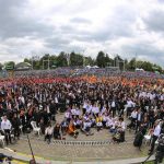 La Orquesta Filarmónica de Bogotá, con el apoyo de la Alcaldía Mayor de Bogotá, la Secretaría de Educación, la Secretaría de Movilidad, la Secretaría de Cultura, Recreación y Deporte, el Instituto Distrital de Recreación y Deporte IDRD y Transmilenio, presentaron El Concierto Más Grande del Mundo, para celebrar la verdad