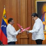 Los presidentes de Venezuela, Nicolás Maduro, y de Colombia, Gustavo Petro, acordaron reactivar los espacios de concertación y diálogo binacional, al término de una reunión sostenida hoy en esta capital. Foto Presidencia