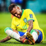 Neymar sufrió un esguince en sus tobillo en la victoria sobre Serbia. Foto FIFA