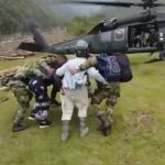 Adultos mayores atrapados en Jardín , Antioquia fueron rescatados por la Fuerza aérea Colombiana