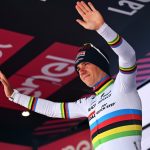 El belga Remco Evenepoel, se retiro del Giro de Italia 2023