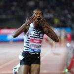 corredora keniana Faith Kipyegon implanta récord mundial en 1.500 metros