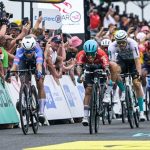 Jasper Philipsen repite triunfo de esprint en Tour de Francia