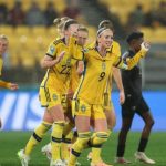 Suecia logra la remontada ante Sudáfrica en el último minuto (2-1)