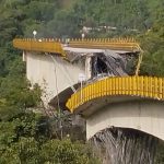 Se presentó la caída de una de las secciones del puente Los Grillos en la Transversal del Cusiana. Foto cortesía INVIAS