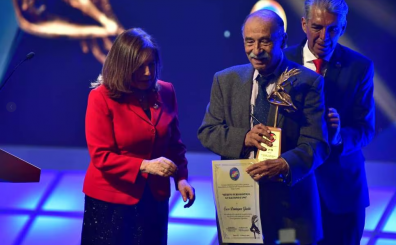 Óscar Domínguez fue reconocido con el “Mérito Periodístico Guillermo Cano Isaza” en los Premios CPB 2024.
Foto: Gustavo Torrijos Zuluaga