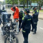 Policías y militares retirados reforzarían seguridad en Bogotá