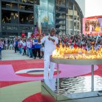Arde en Marsella la llama olímpica antes de recorrer Francia