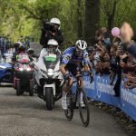 El ciclista francés Julian Alaphilippe se impuso hoy en la duodécima etapa del Giro de Italia después de una escapada en solitario en un recorrido de 193 kilómetros entre las localidades de Martinsicuro y Fano.