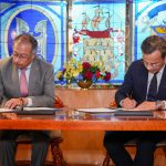 En el marco de la visita oficial del presidente Gustavo Petro a Suecia, los gobiernos de Colombia y Suecia firmaron una declaración conjunta que subraya su compromiso con la cooperación en diversos ámbitos, con un enfoque especial en la paz. Foto Presidencia