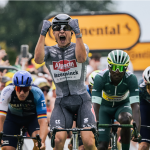 Belga Jasper Philipsen triunfa en décima etapa del Tour de Francia