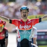 El ciclista belga Victor Campenaerts se impuso hoy en una tremenda esprintada en la decimoctava etapa del Tour de Francia, en un recorrido de 179.5 kilómetros entre las regiones de Gap y Barcelonnette.