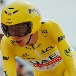 Pogacar se convirtió hoy en tricampeón del Tour de Francia, después de vencer en la última etapa, una contrarreloj de 33.7 kilómetros con salida en Mónaco y meta en Niza.