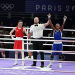 Luego de la decisión unánime (5-0) de los jueces, la medallista olímpica Ingrit Valencia avanzó a los octavos de final de los 50 kilogramos al derrotar a la representante de Mongolia, Yesugen Oyuntsetseg, en el North Paris Arena durante la mañana de este domingo 28 de julio..Foto Comié Olimpico Colombiano