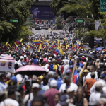 Miles de venezolanos marcharon en Cúcuta para exigir la libertad de su país 2