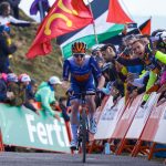 El ciclista irlandés Eddie Dunbar (Jayco AlUla) ha ganado este sábado la etapa 20 de la Vuelta a España 2024, disputada sobre 172 kilómetros entre Villarcayo y el Picón Blanco, mientras que el esloveno Primoz Roglic (Red Bull-BORA-hansgrohe) ha resguardado su liderato en la tabla general frente al australiano Ben O'Connor (Decathlon AG2R La Mondiale).