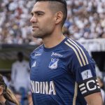 “Luego de recibir los resultados de los exámenes diagnósticos, Radamel Falcao García presentó una lesión miotendinosa del gastrocnemio medial de su pierna derecha. Ya se encuentra en proceso de rehabilitación”, señaló el club.