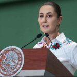 La presidenta de México, Claudia Sheinbaum, definió hoy a Andrés Manuel López Obrador, como el mandatario más querido y el dirigente político y luchador social más importante de la historia moderna del país.