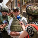 En su visita al corregimiento de El Plateado, el ministro de Defensa, Iván Velásquez, aseguró que esta zona ya tiene un control de las Fuerzas Militares, algo que no ocurría hace 6 años. Foto Mindefensa