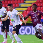 El Once Caldas logró un empate con sabor a victoria en su visita al Tolima en el estadio Manuel Murillo Toro de Ibagué, en un juego que terminó igualado 1-1. Jefry Zapata logró el gol de la igualdad de manera agónica con un remate de cabeza a los 90 minutos..Foto Dimayor