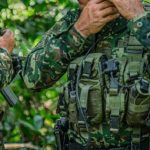 Al menos 12 insurgentes murieron durante un enfrentamiento entre grupos armados residuales de las extintas Fuerzas Armadas Revolucionarias-Ejército del Pueblo (FARC-EP) en el departamento de Putumayo, en el sur de Colombia.

El secretario del Gobierno municipal de Puerto Guzmán reveló que se registran en esa localidad fuertes combates entre las disidencias de alias Calarcá y alias Iván Mordisco, en los que al parecer intervienen las estructuras Raúl Reyes y Carolina Ramírez.