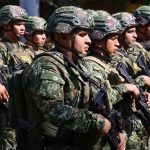 El presidente de Colombia, Gustavo Petro, designará a un comandante que ejercerá el control sobre las fuerzas castrenses y la Policía en las zonas afectadas por la violencia entre grupos armados en la región del Catatumbo, informaron hoy fuentes oficiales.