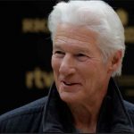 Granada vive con toda intensidad ante la ceremonia esta noche de los Premios Goya de Cine, pero antes uno de los laureados, Richard Gere, aprovechó para lanzar dardos a Donald Trump.